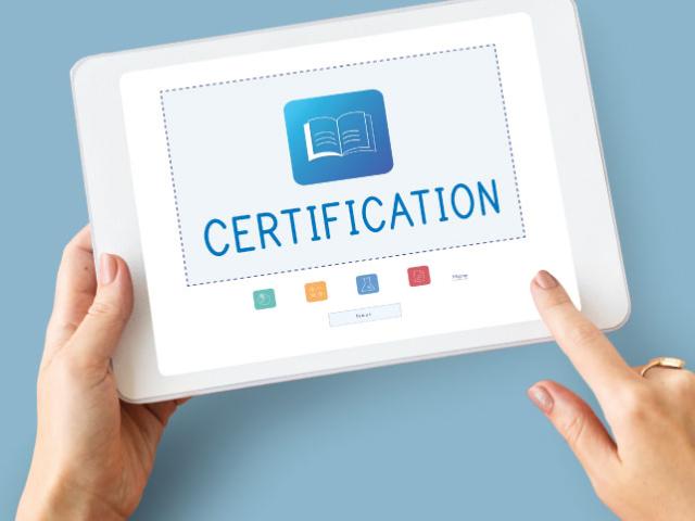 Diplomas y certificados